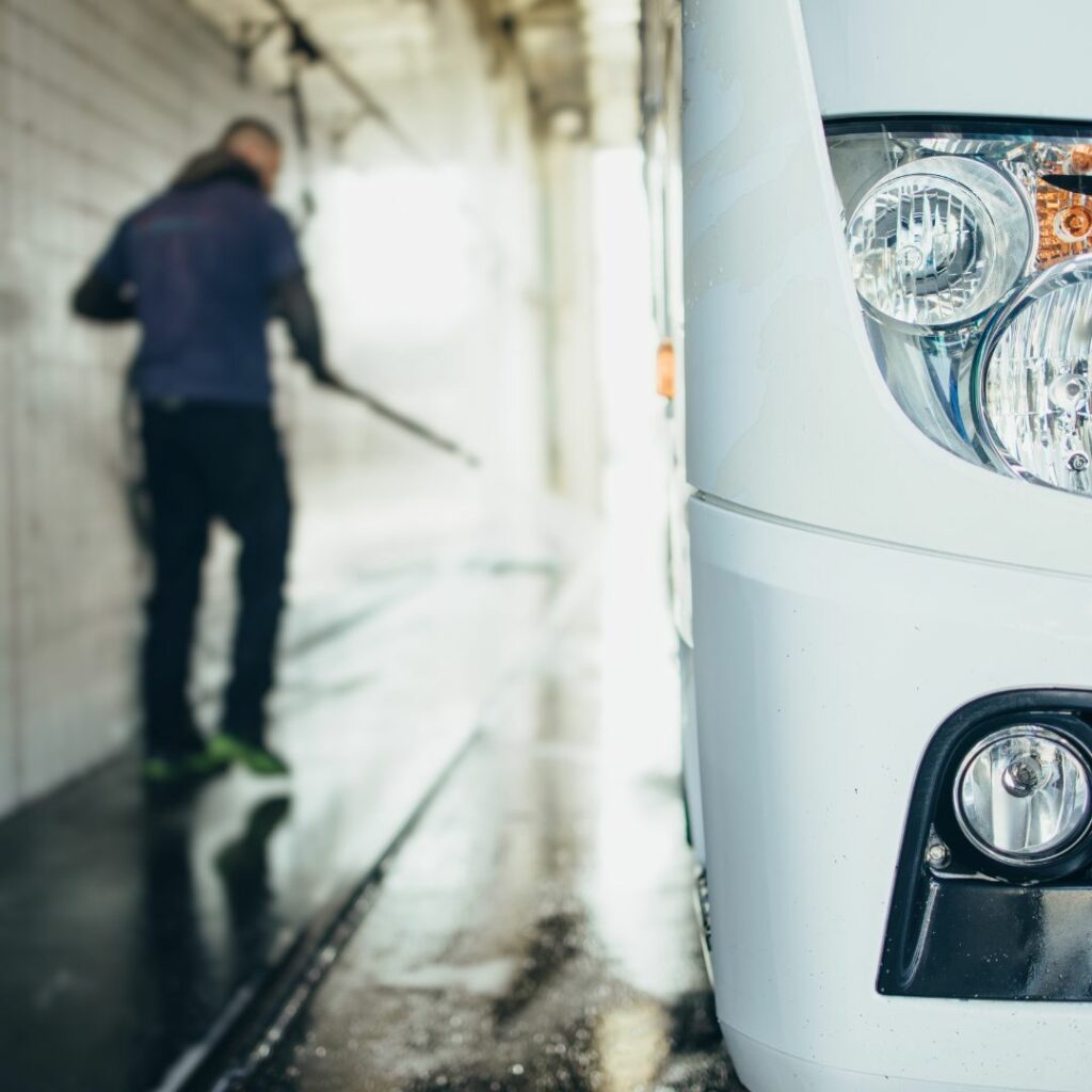 Mobile Truck Wash Service in Ontario