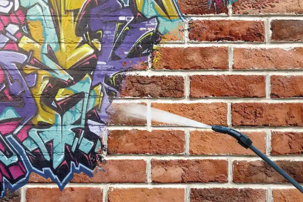 Professional graffiti removal service in North York