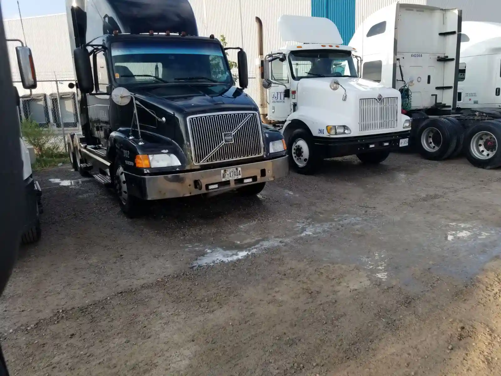 Truck cleaning method and pressure washing process