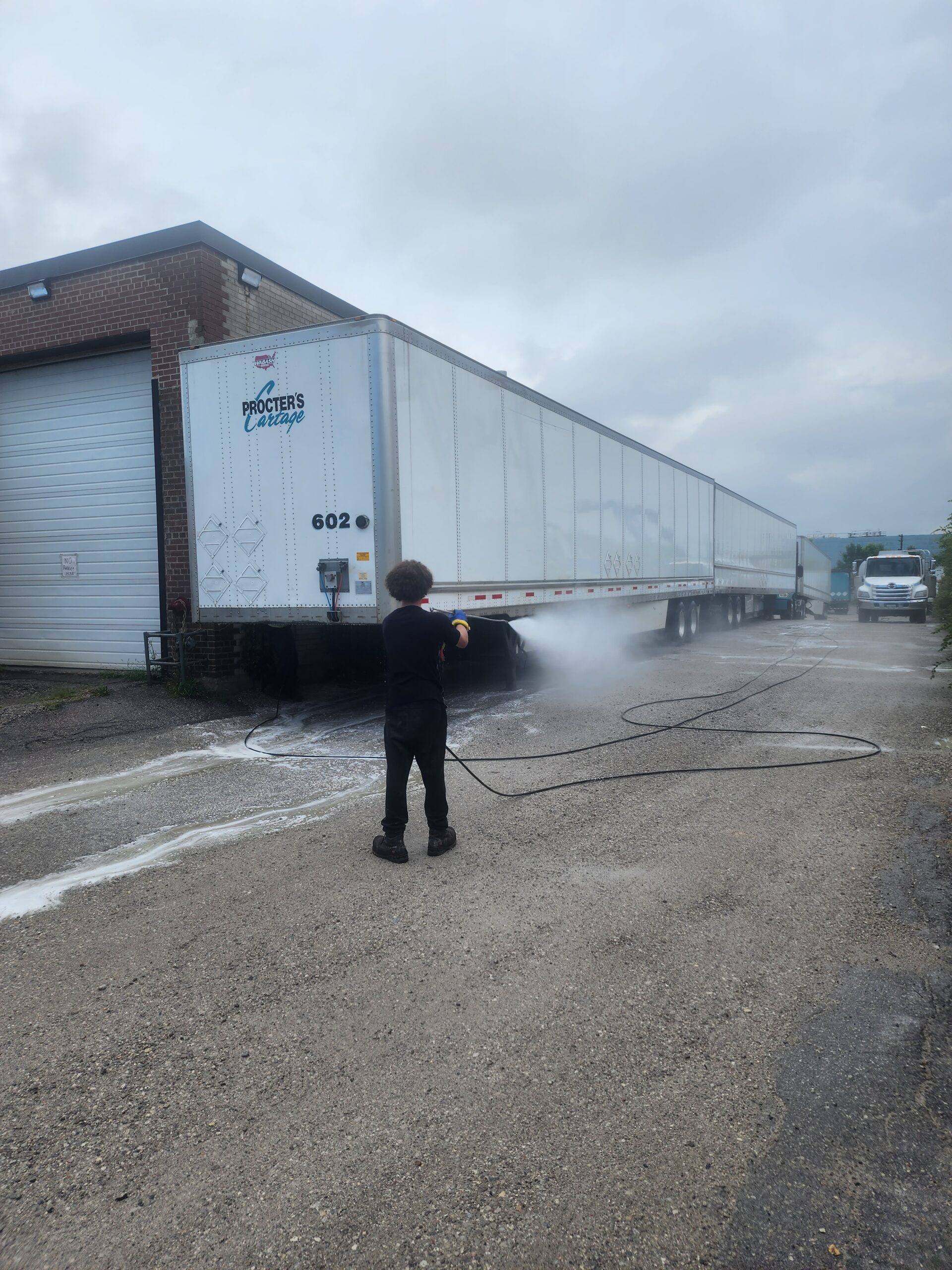 Truck cleaning method and pressure washing process